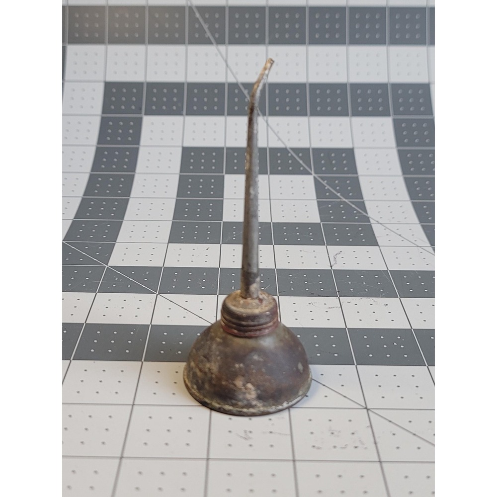 Vintage Small Oil Can Thumb Pump Oiler Tin Rounded Copper Base